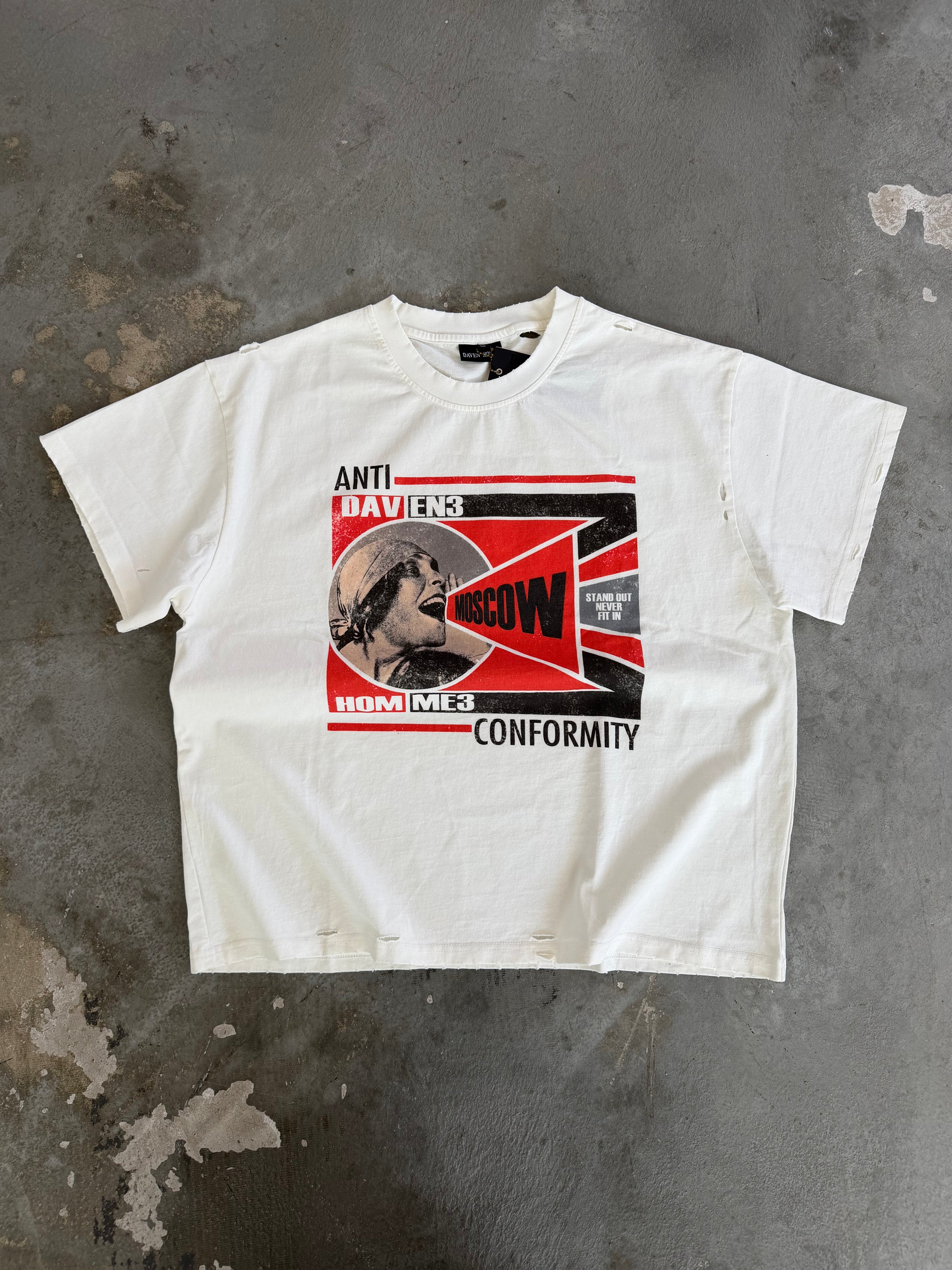 ANTI CONFORMITY TEE