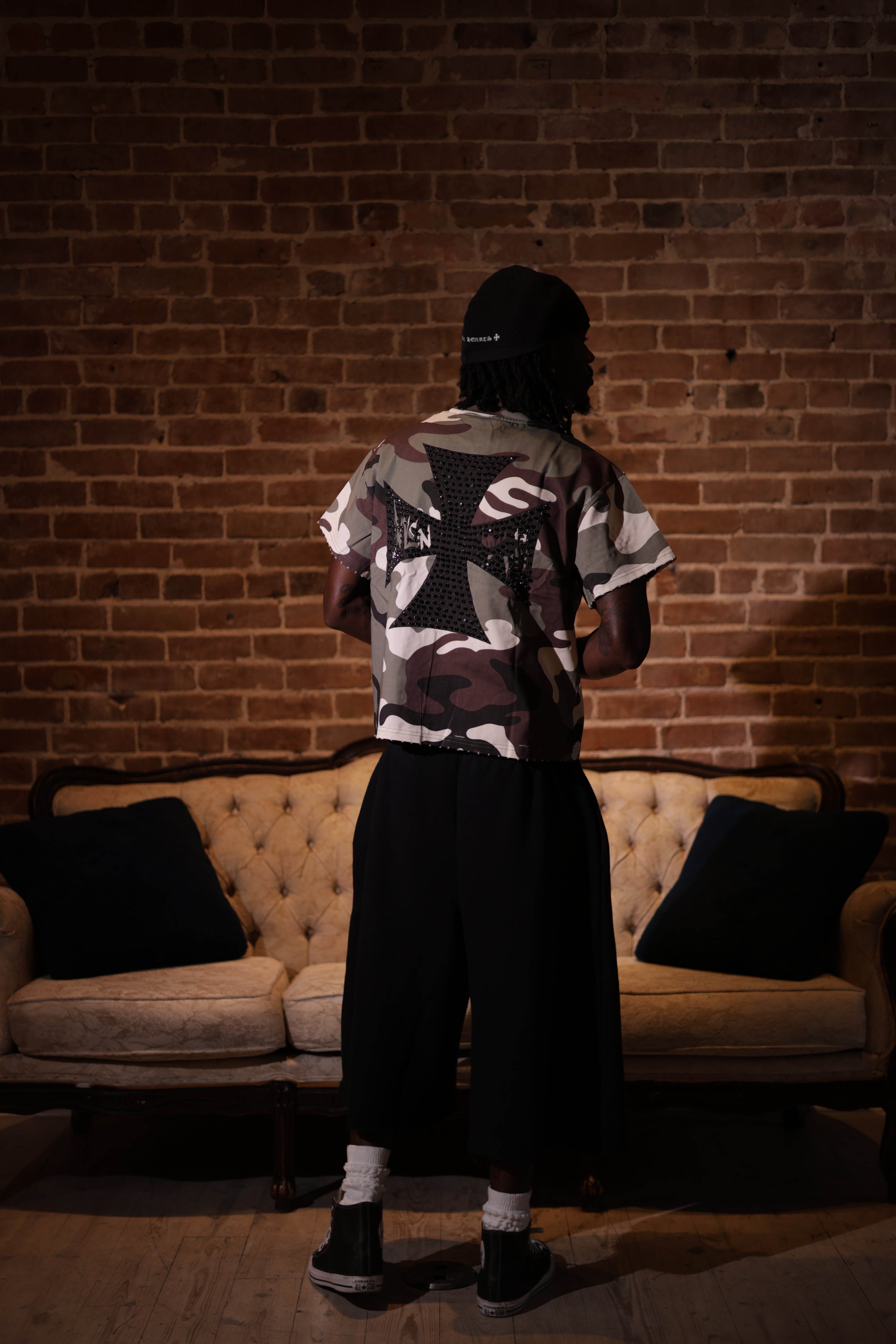 HAPPY MEMORIES CAMO TEE