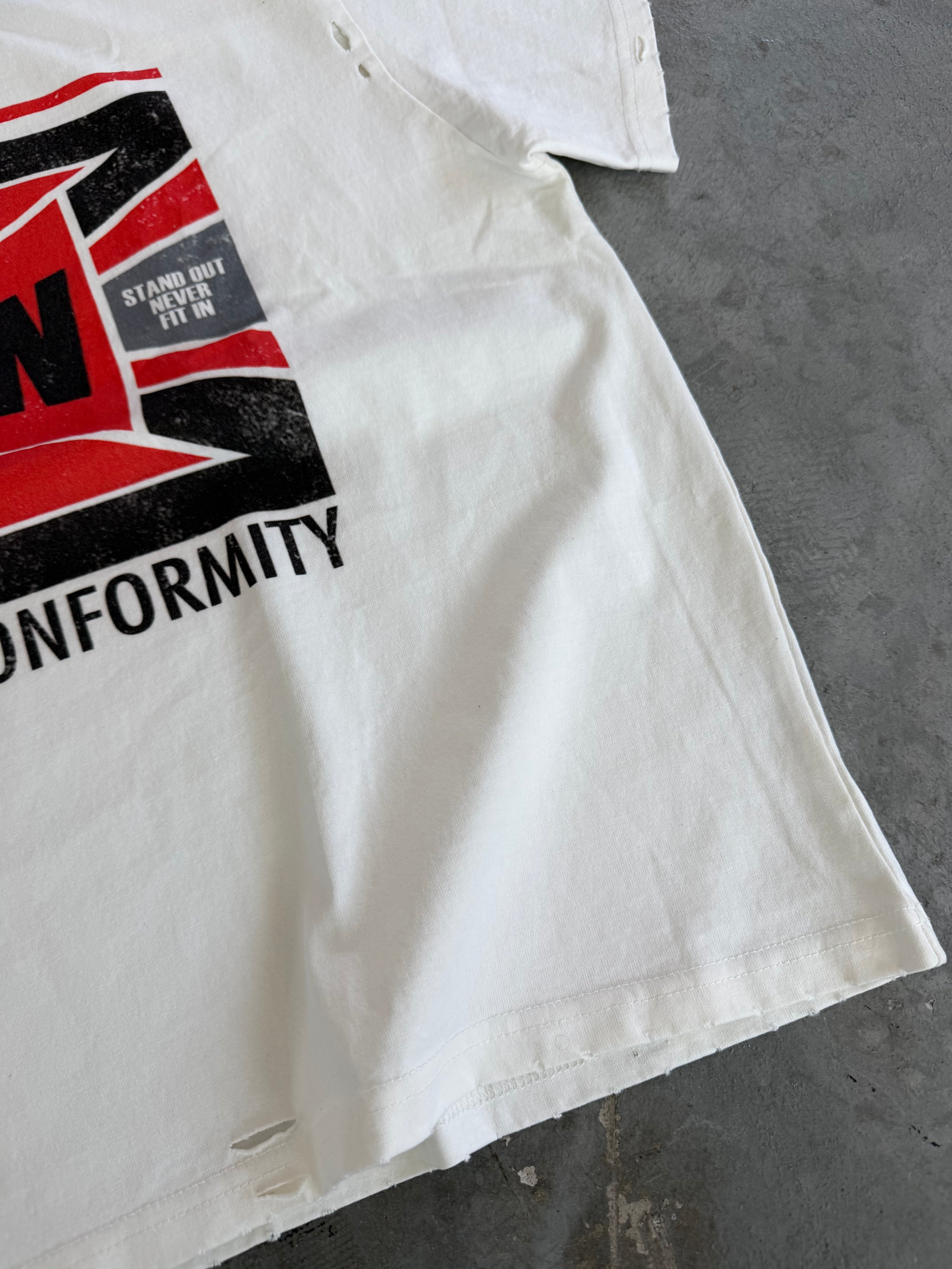 ANTI CONFORMITY TEE