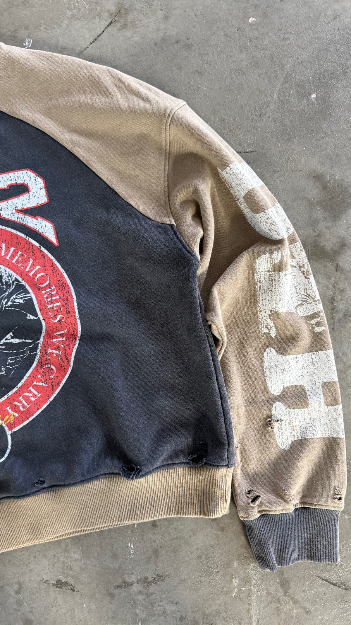 1982 M.O.Y CREWNECK