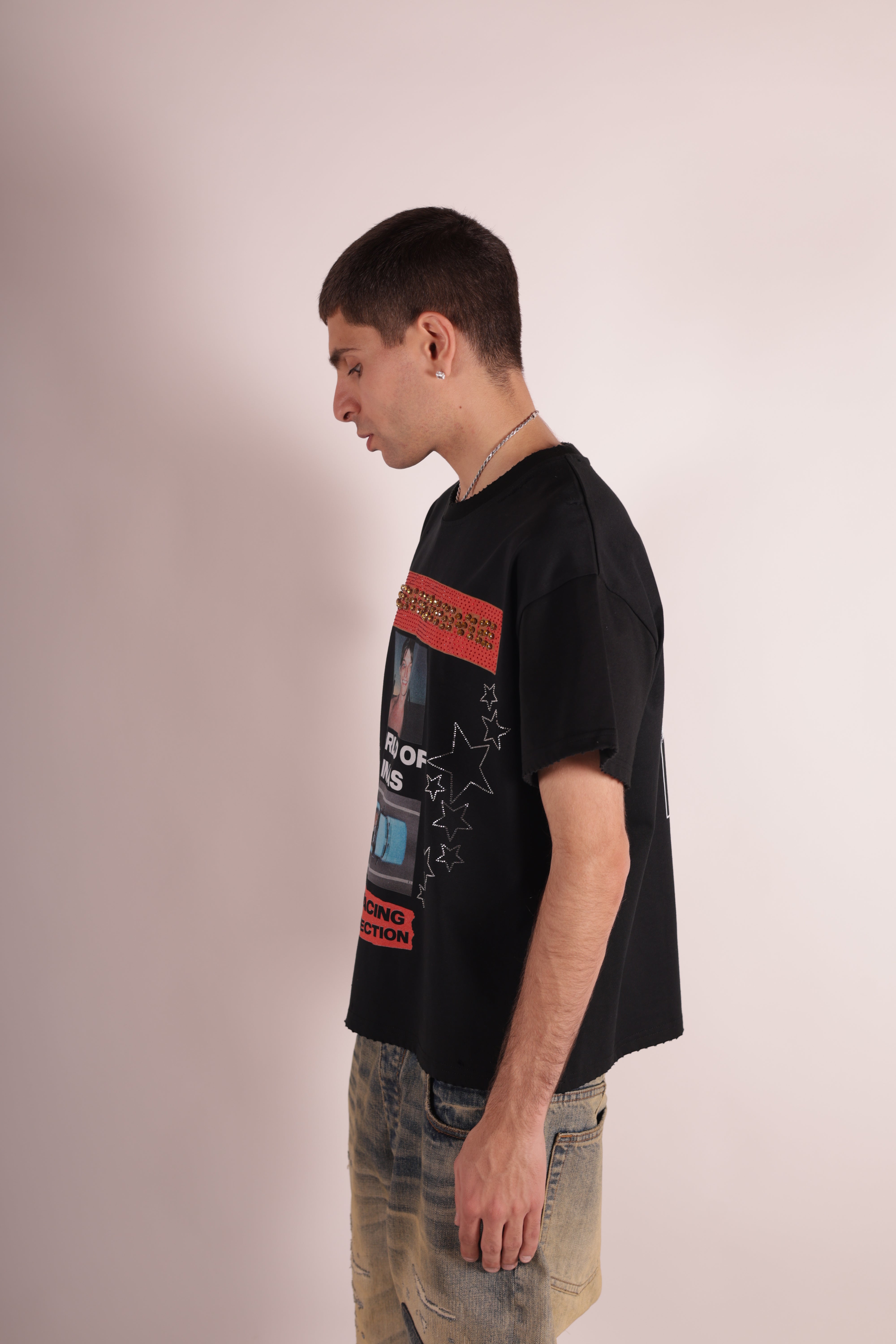 WORLD OF SINAS TEE