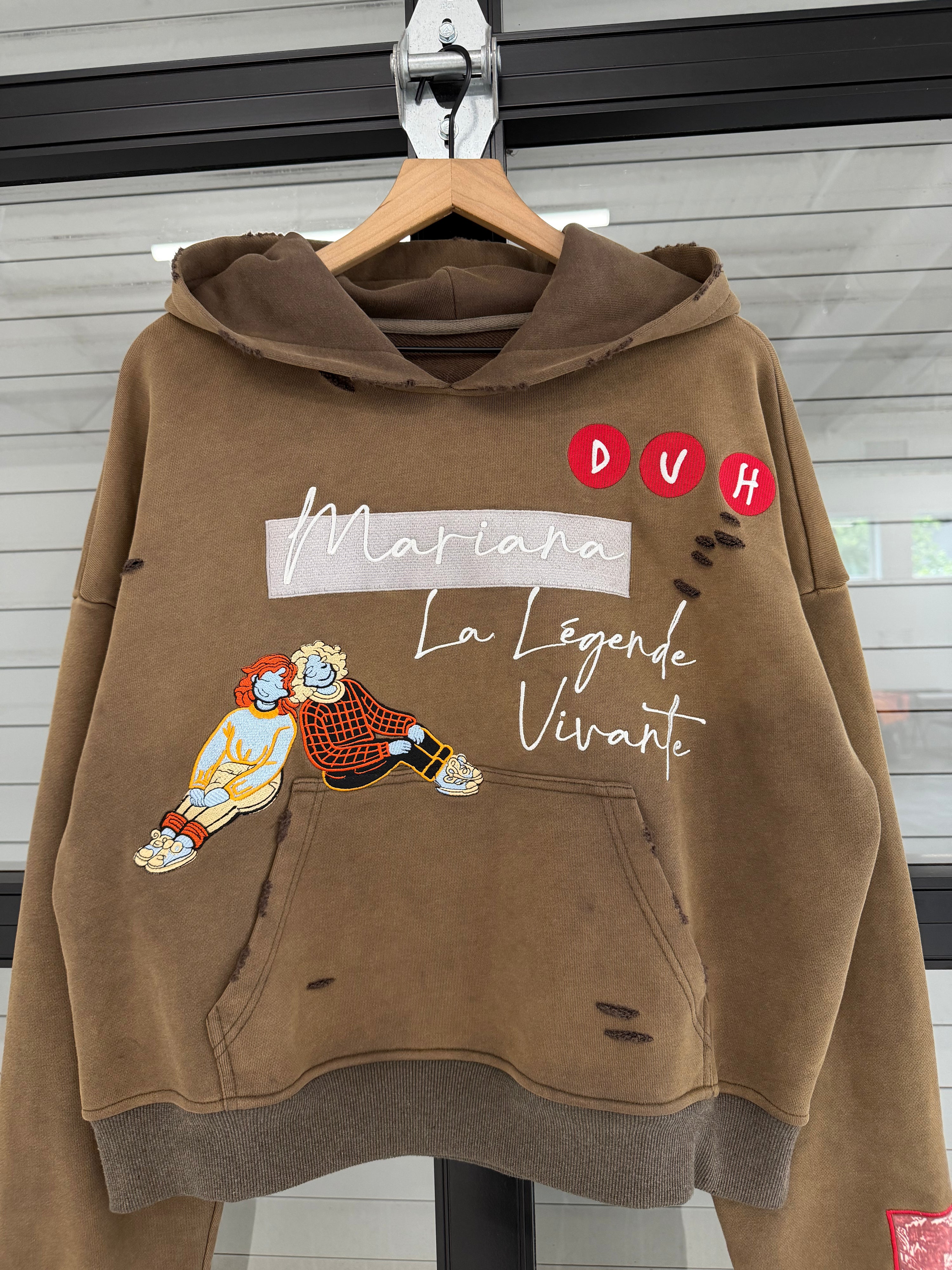 BROKEN REALITY HOODIE