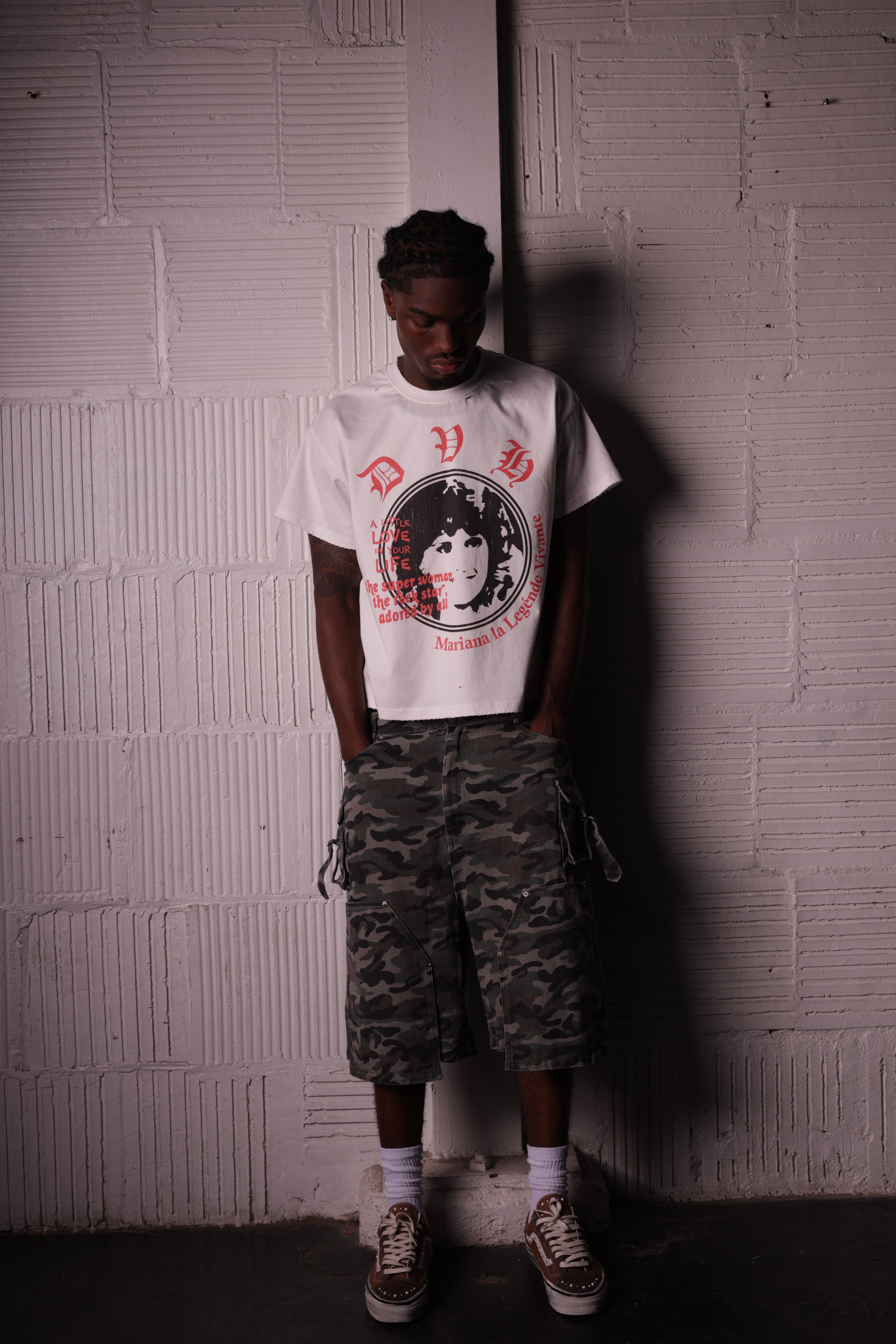 DOUBLE KNEEL HELLEN DENIM CAMO SHORTS