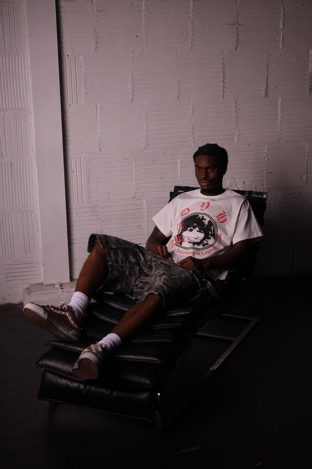 DVH STUDDED TEE