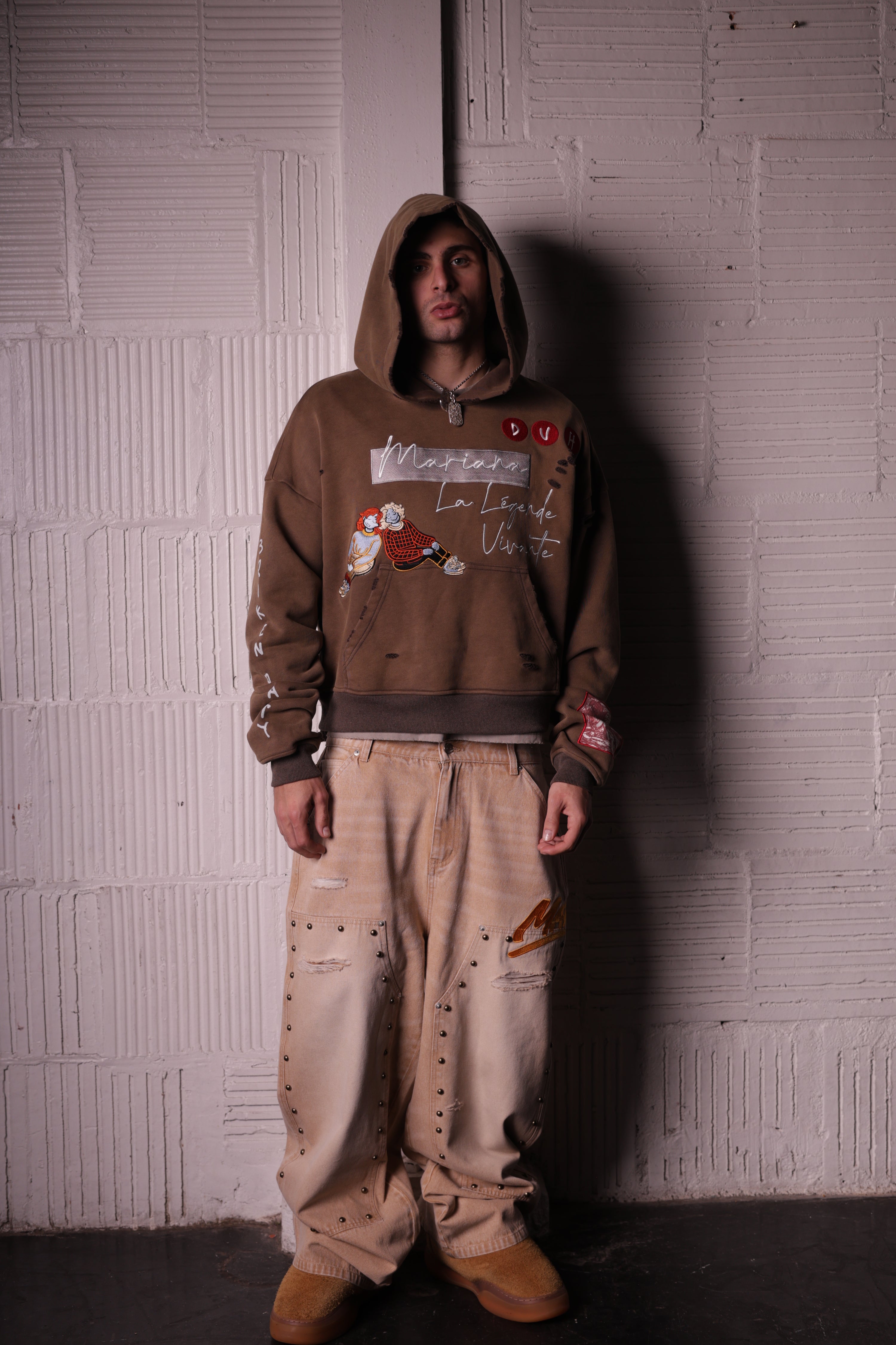 BROKEN REALITY HOODIE